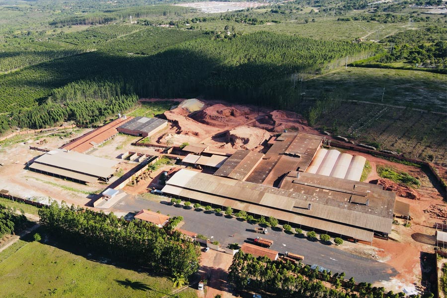 Vista aérea da empresa